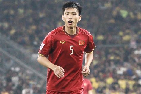 Các cầu thủ Anh thường được đánh giá quá cao: Hình ảnh cầu thủ Wu Qian của đội Chiết Giang
